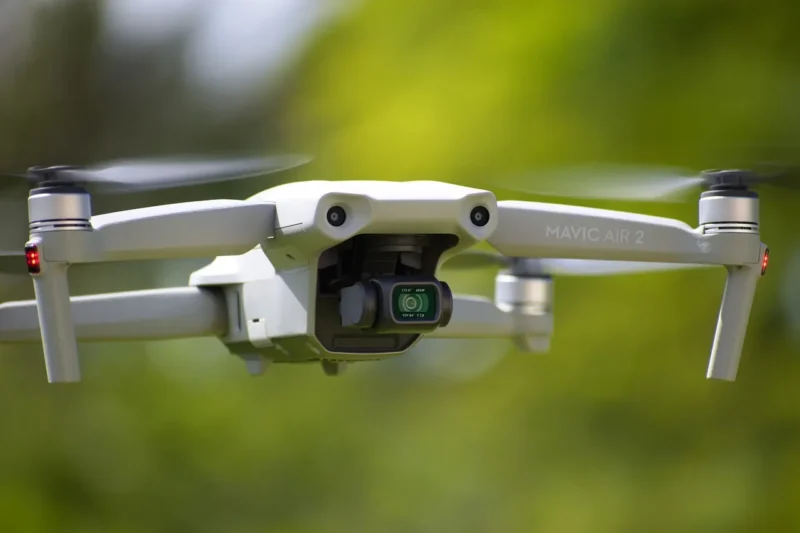 Vliegen met een drone in het buitenland: Wat je moet weten voor een zorgeloze vlucht